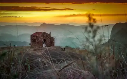 Capela de Santa Luzia: Tesouro Religioso no Espírito Santo 12 Capela de Santa Luzia