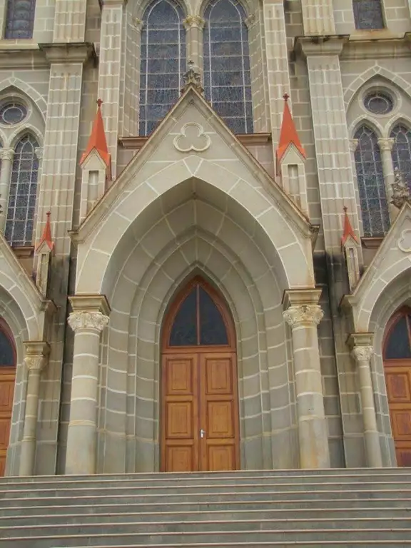 Igreja Nossa Senhora Medianeira de Todas as Graças, em Itaguaçu