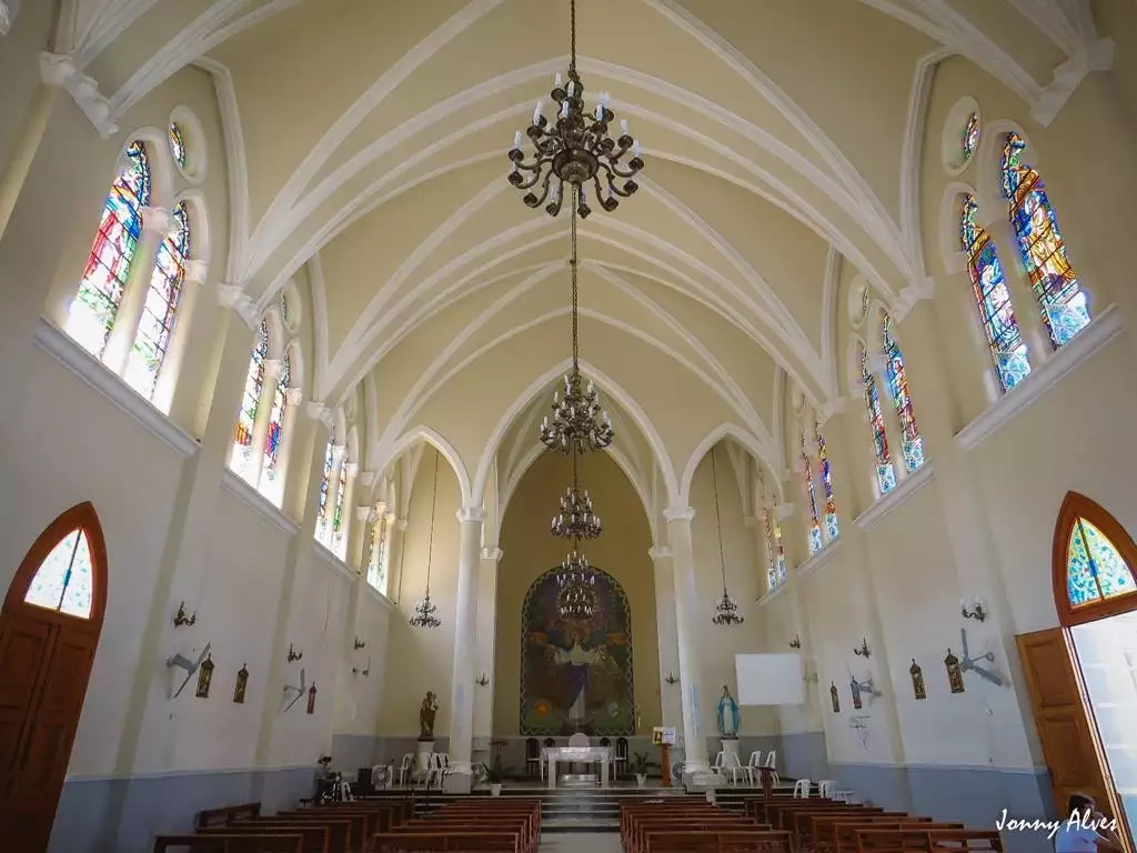 Igreja Nossa Senhora Medianeira de Todas as Graças, em Itaguaçu