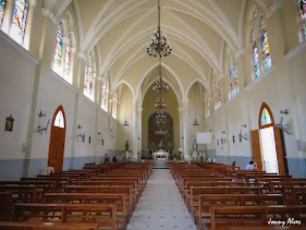 Igreja Nossa Senhora Medianeira de Todas as Graças, em Itaguaçu