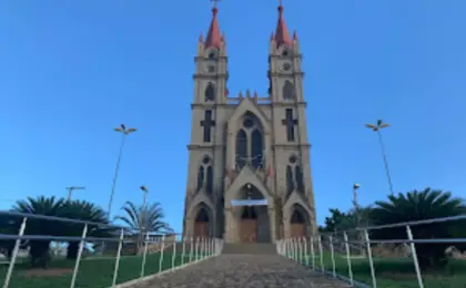 Igreja Nossa Senhora Medianeira de Todas as Graças, em Itaguaçu 8 Igreja Nossa Senhora Medianeira de Todas as Graças, em Itaguaçu