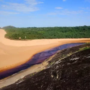 Lagoa de Caraís no Parque Estadual Paulo César Vinha