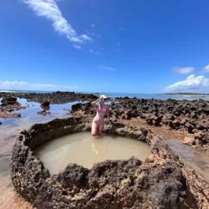 Ofurô Natural de Pedras na Praia entre Fundão e Aracruz