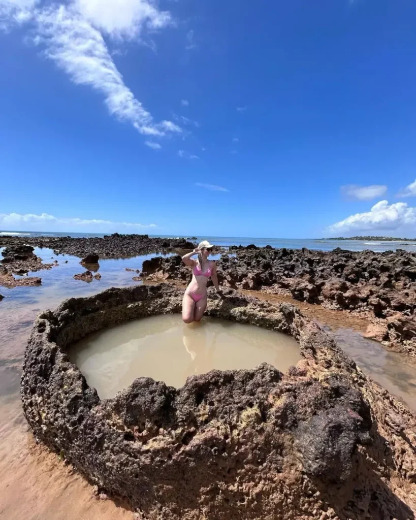 Ofurô Natural de Pedras na Praia entre Fundão e Aracruz