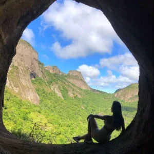 • Pedra do Garrafao