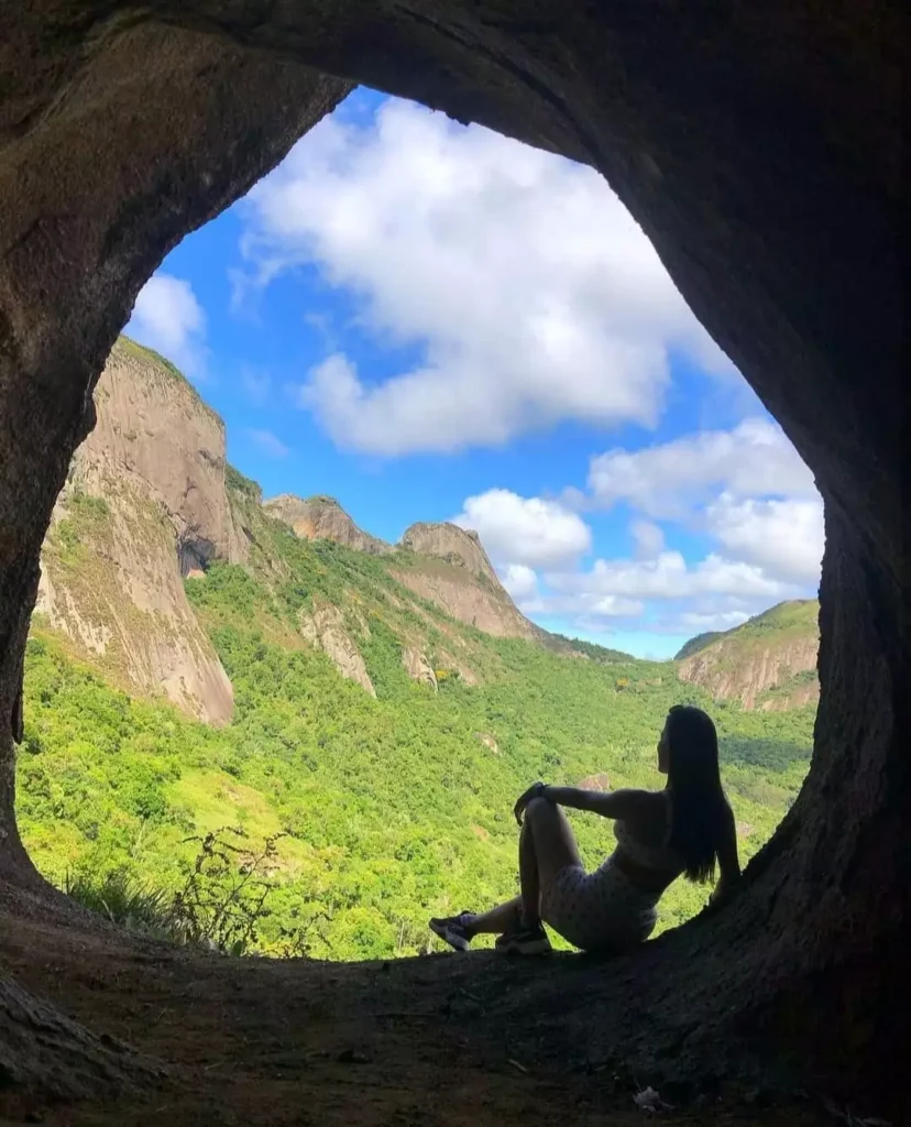 • Pedra do Garrafao