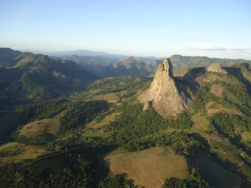 Pedra dos Três Pontões