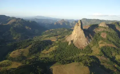 Pedra dos Três Pontões