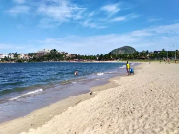 Praia da Guarderia em Vitoria (2)