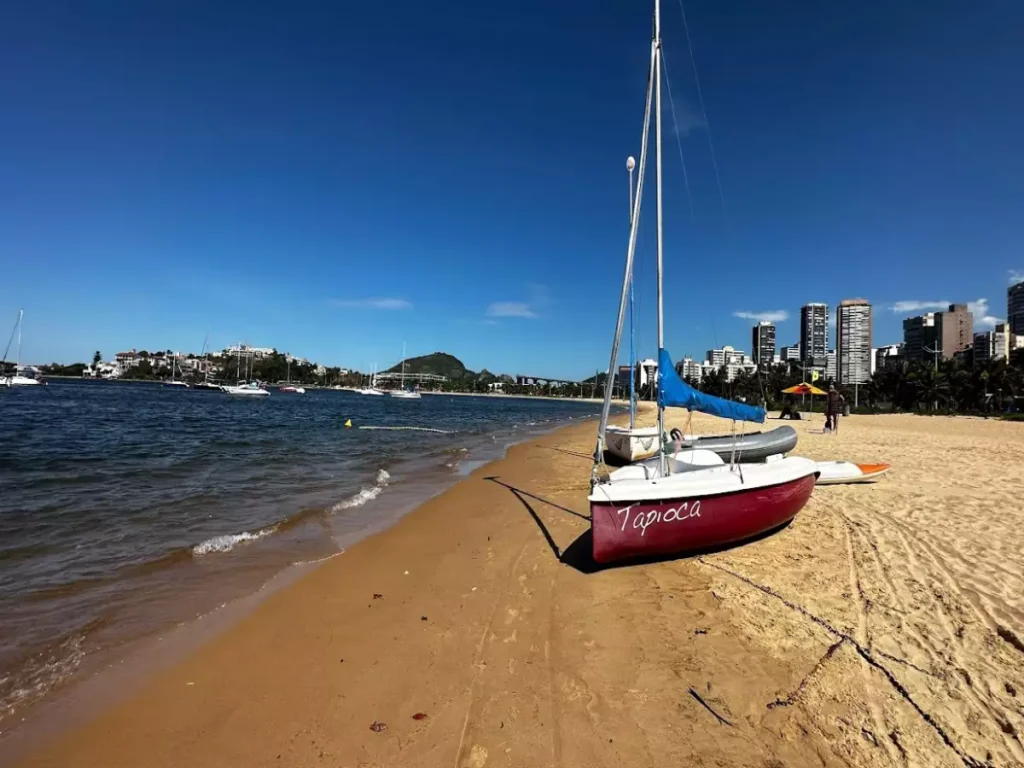 Praia da Guarderia em Vitoria (2)