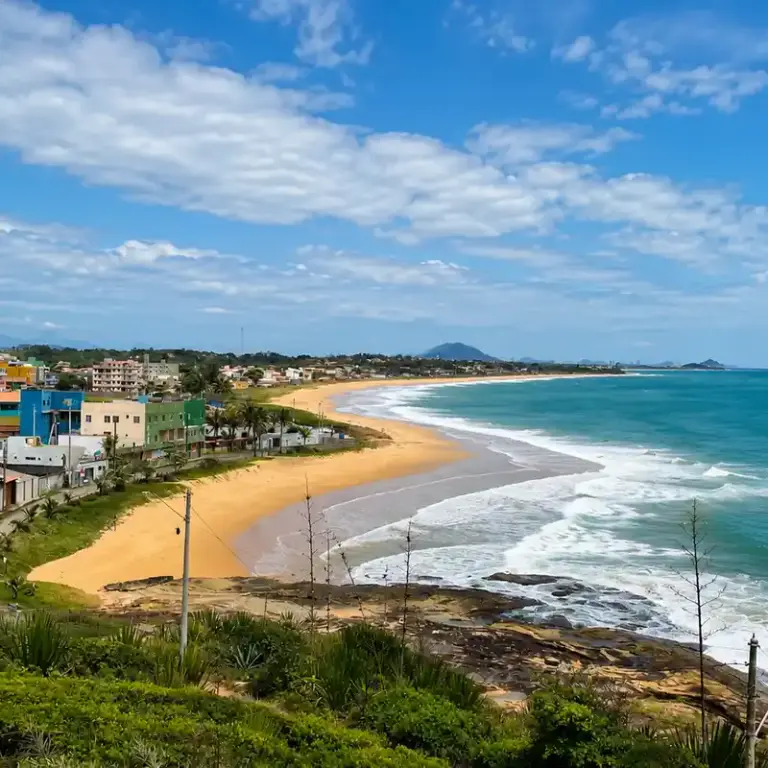 - Praia da Ponta da Fruta Vila Velha