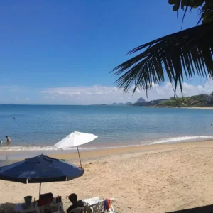 Praia de Areia Preta em Anchieta