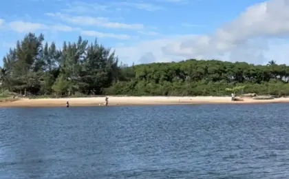 Barra Nova: Um Paraíso de Paz e Sossego em São Mateus! 13 Descubra a Praia de Barra Nova em São Mateus, Espirito Santo