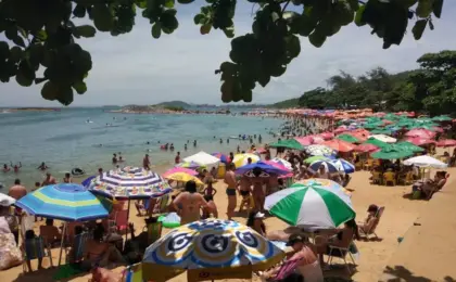 Praia de Setiba: Um paraíso à beira-mar em Guarapari 10 Praia de Setiba