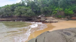 Praia do Morcego, Guarapari