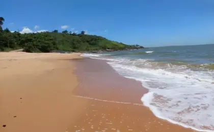 Praia do Pau Grande: Atrações, História e Beleza no Sul do Espírito Santo 8 Praia do Pau Grande