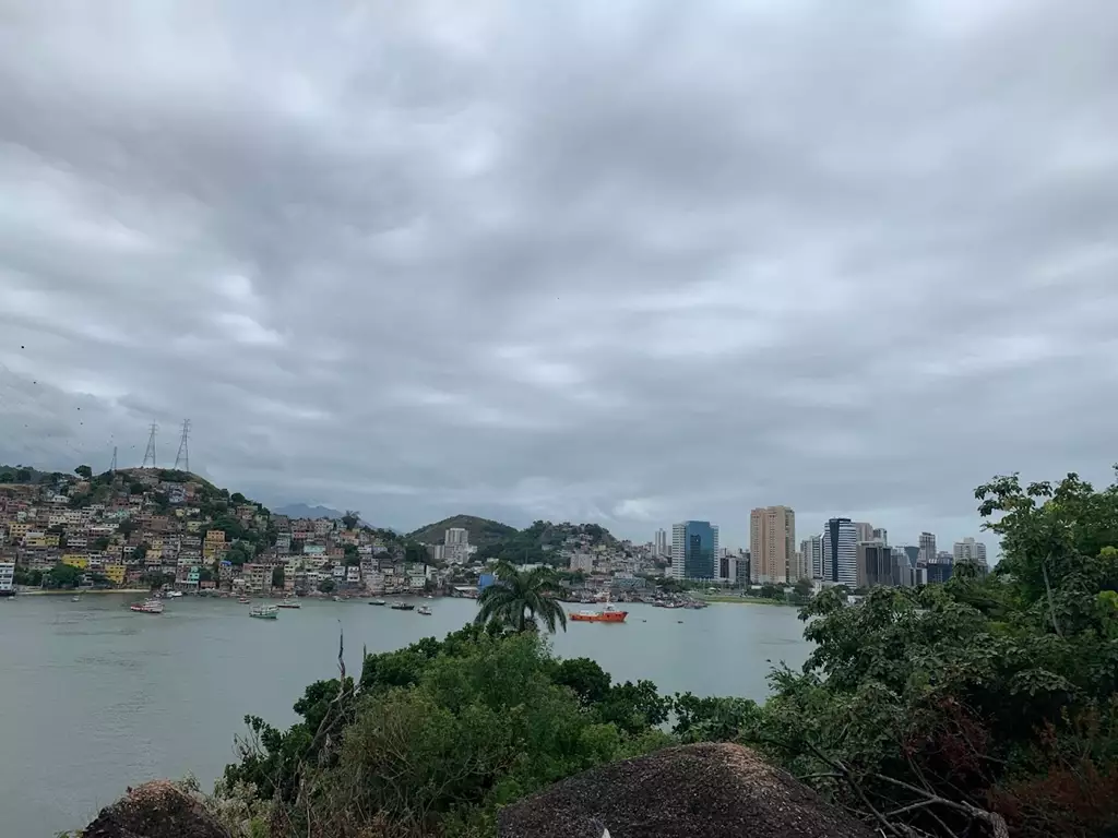 Ruínas do Antigo Porto de Sal e Morro do Jaburuna