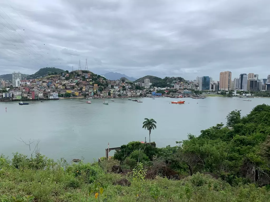 Ruínas do Antigo Porto de Sal e Morro do Jaburuna