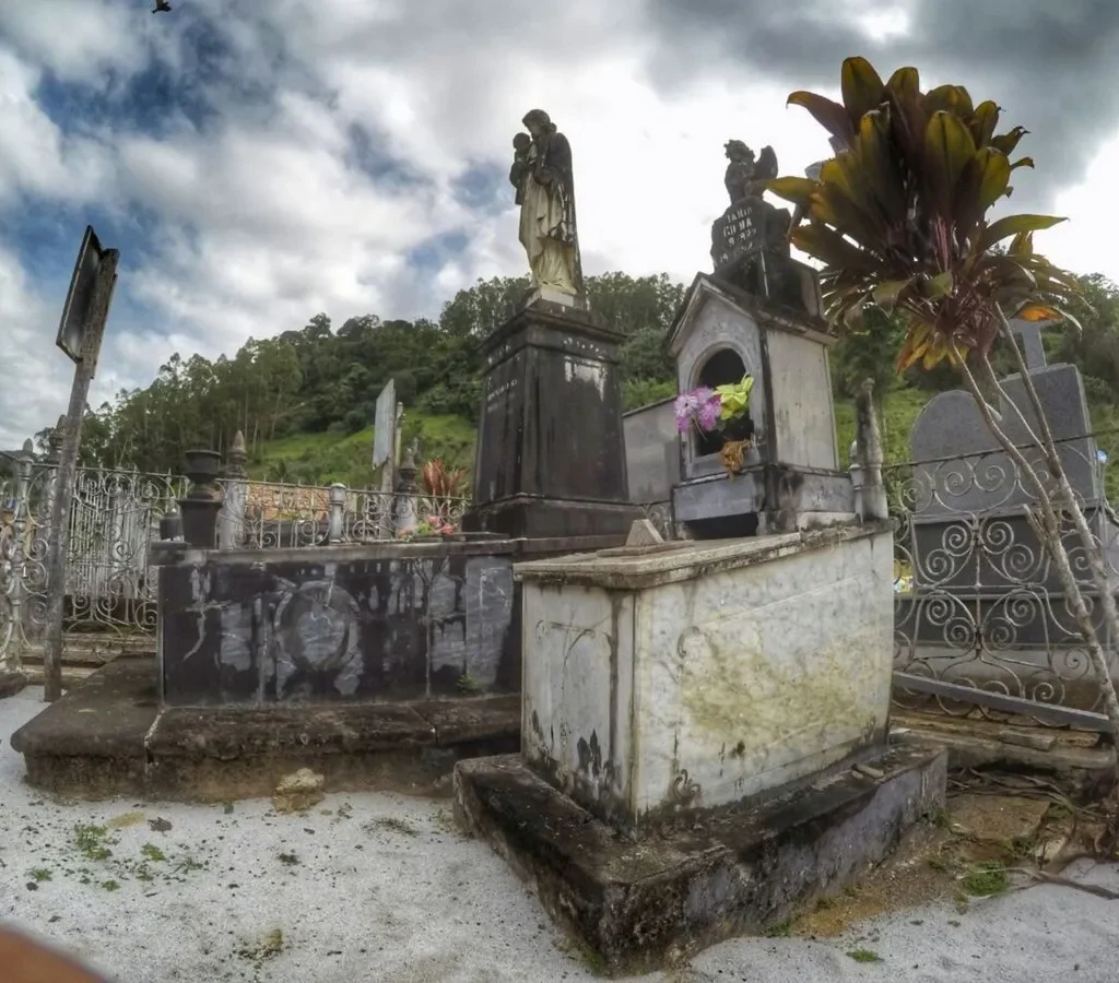 A História do Túmulo da criança afogada em Santa Leopoldina.