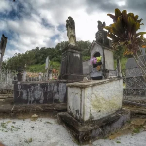 A História do Túmulo da criança afogada em Santa Leopoldina.