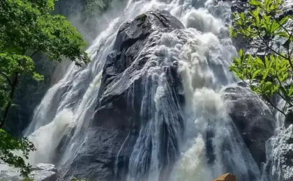 Descubra os 7 Lugares Mais Bonitos do Espírito Santo 10 cachoeira-da-fumaca