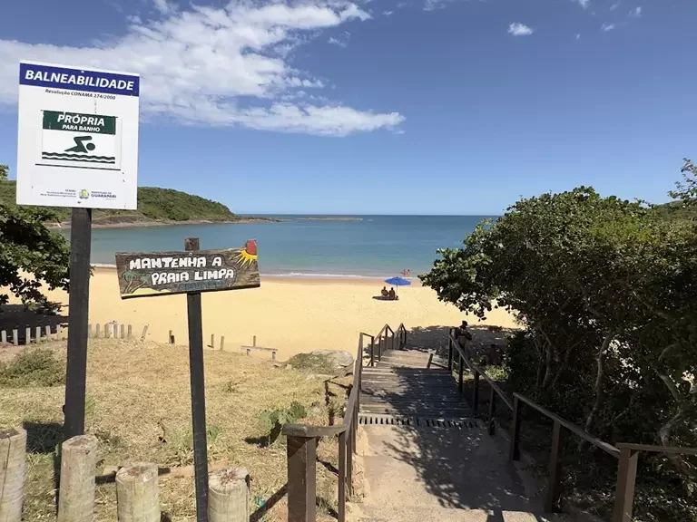 praia da bacutia, guarapari