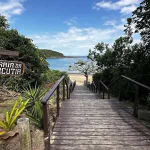 praia da bacutia, guarapari