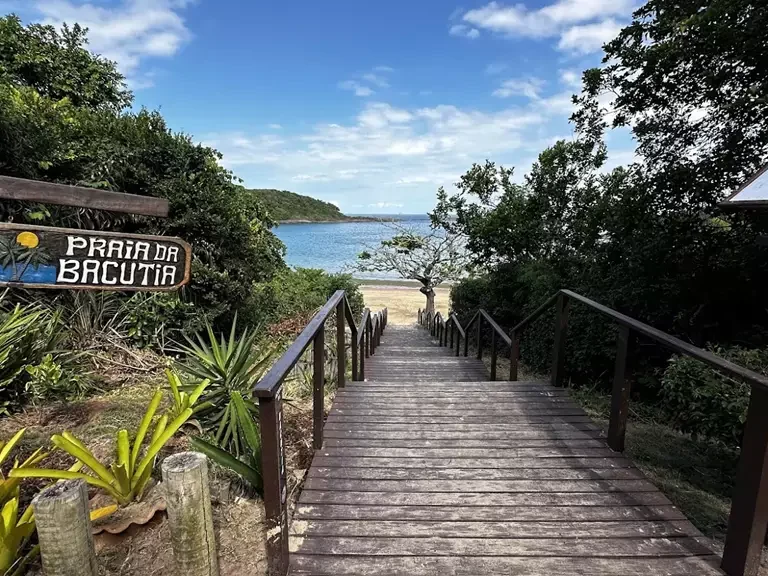 praia da bacutia, guarapari