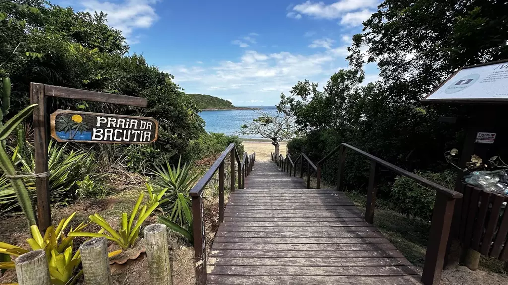 praia da bacutia, guarapari