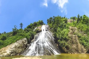 Cachoeira das Andorinhas em Santa Leopoldina, ES