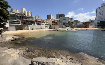 Praia da Fonte: Uma Praia Aconchegante no Centro de Guarapari 12 Praia da Fonte