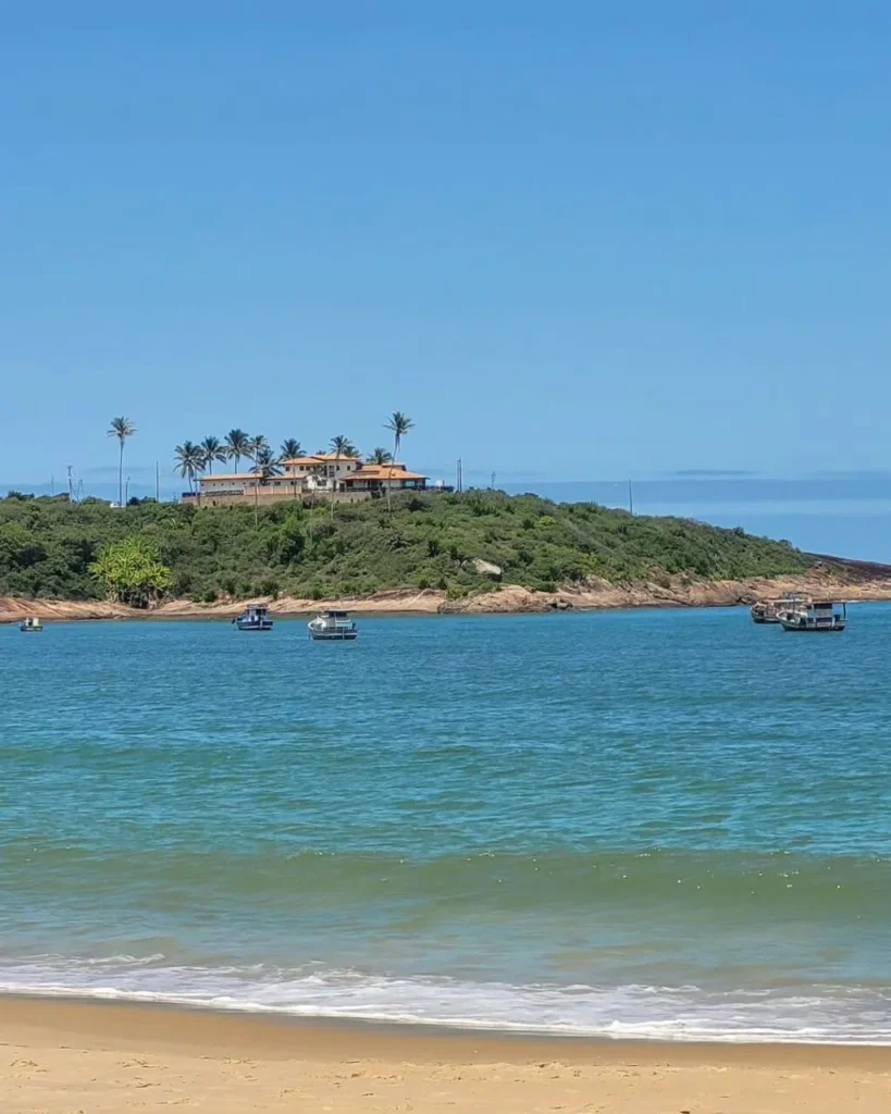 Praia de Meaípe
 Praias em Guarapari