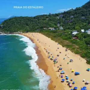 Praia do Estaleiro Foto: mjp_drones