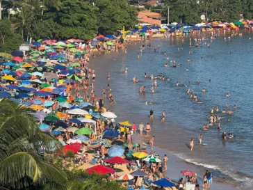 Praia de Peracanga