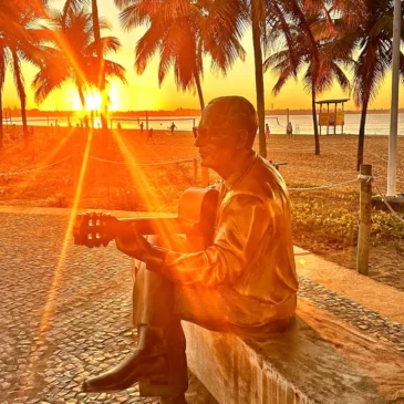 Estátua de Maurício de Oliveira