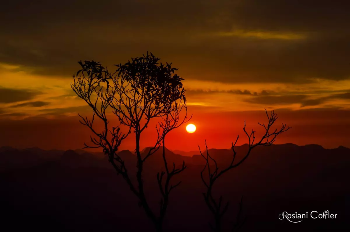 Pôr do sol no Pico da Bandeira, Caparaó