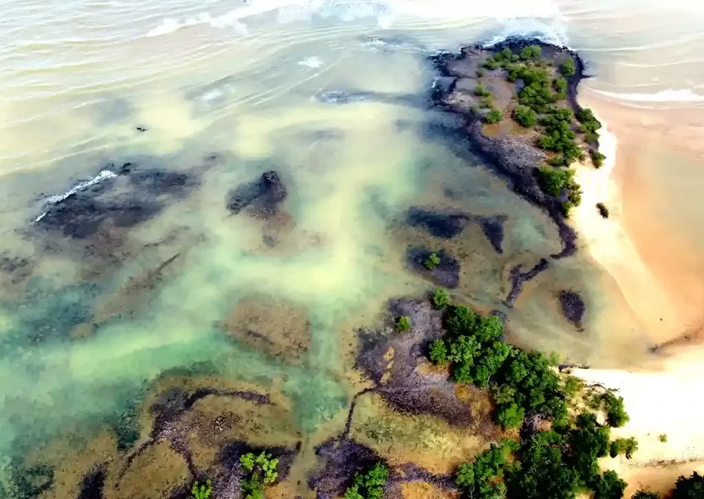 Praia do Descanso em Aracruz,