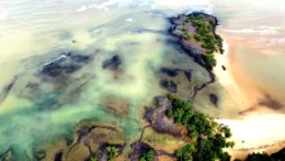 Praia do Descanso em Aracruz,