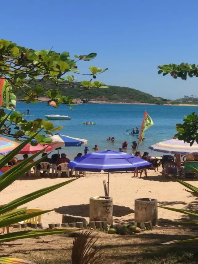 Enseada Azul em Guarapari com Bacutia, Peracanga e Guaibura