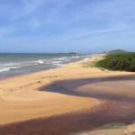 Praia de Setiba Seu Refúgio em Guarapari