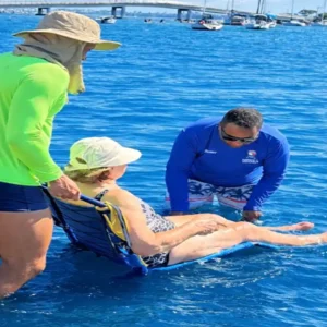 Banho de mar cadeirantes