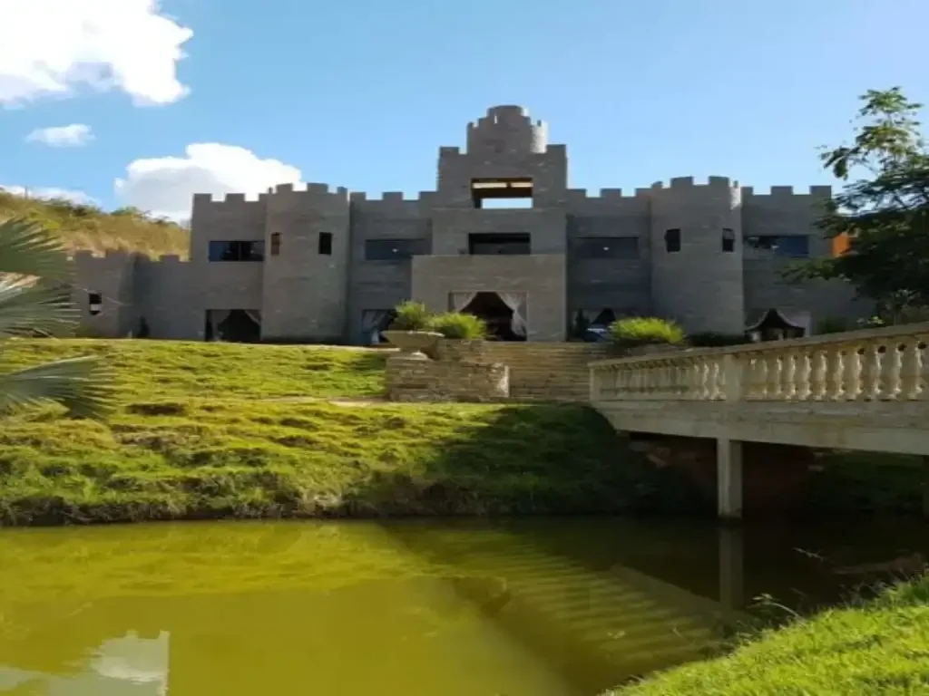 Castelo Monte Isa Segredo Encantado em São Domingos do Norte