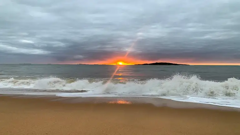 As 10 Melhores Praias do Espírito Santo: Beleza e Infraestrutura