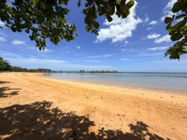 Praia Secreta de Aracruz, também conhecida como Praia do Descanso