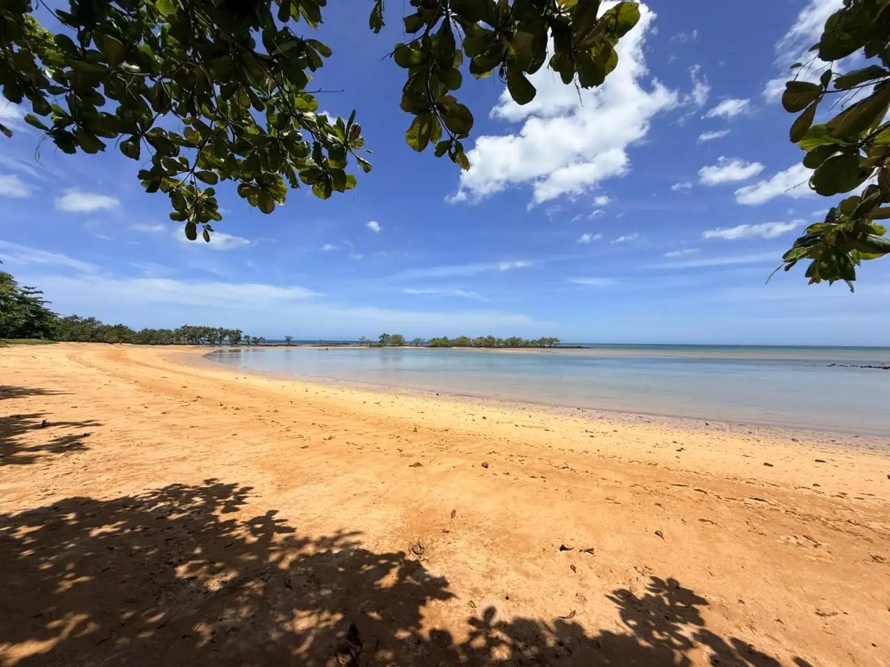 Praia Secreta de Aracruz, também conhecida como Praia do Descanso