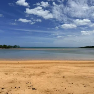 Praia Secreta de Aracruz, também conhecida como Praia do Descanso