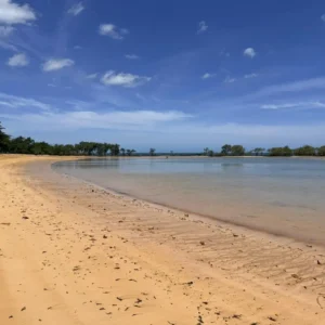 Praia Secreta de Aracruz, também conhecida como Praia do Descanso