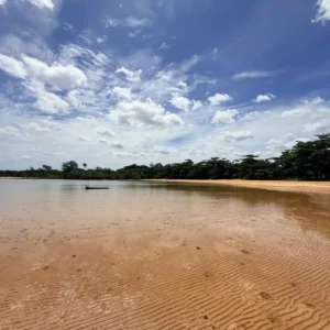 Praia Secreta de Aracruz, também conhecida como Praia do Descanso