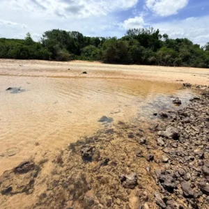 Praia Secreta de Aracruz, também conhecida como Praia do Descanso
