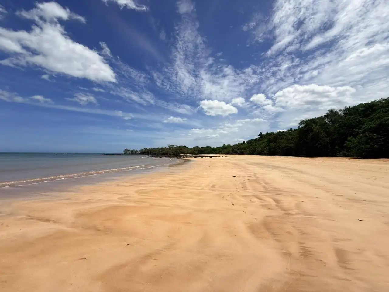 Praia Secreta de Aracruz, também conhecida como Praia do Descanso